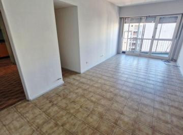 Departamento de 3 ambientes, Caballito · Venta - Semi Piso 3 Ambientes - 2 Balcones - Baulera - Doble Circulacion