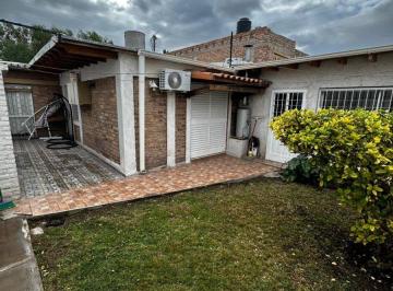 Casa de 8 ambientes, Presidente Sarmiento · Venta Casa 3 Habitaciones en Godoy Cruz