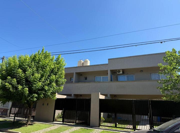Casa · 60m² · 3 Ambientes · 1 Cochera