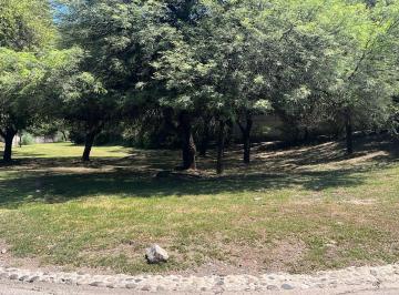 Terreno · 974m² · Lote en Venta en La Rufina, Barrio Cerrado, con Seguridad.