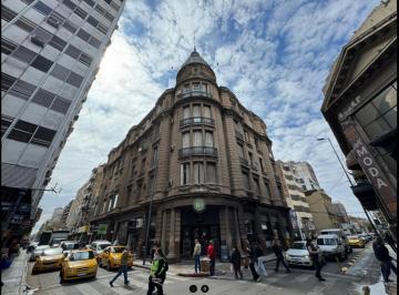 Oficina comercial · 138m² · 6 Dormitorios · Oficina en Venta a m Plaza San Martín