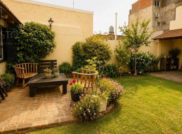 Casa · 265m² · 4 Ambientes · 1 Cochera · Casa en Venta Lote Propio 4 Amb en Villa Ballester