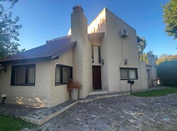 Casa de 5 ambientes, Pilar · Casa con Dos Dorm. Mas Dependencia, 170 m² en Venta en Golfer´s Country Club