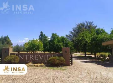 Casa · 103m² · 4 Ambientes · 2 Cocheras · Casa en Barrio Privvado Entrevides Tupungato