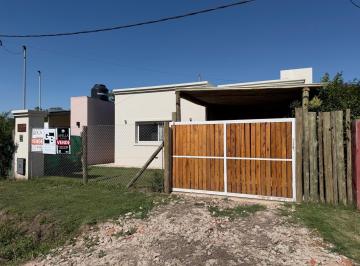 Casa · 76m² · 3 Ambientes · 1 Cochera · Casa en Lobos