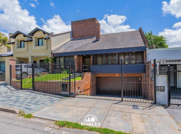 Casa · 332m² · 5 Ambientes