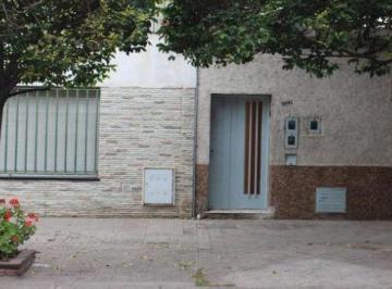 PH · 107m² · 5 Ambientes · Zeballos Al 3200 - Venta de Casa 2 Dorm. 2 Plantas Patio Terraza en Rosario