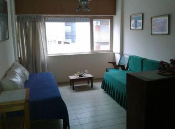 Departamento · 43m² · 2 Ambientes · 1 Cochera · Venta de Depto en Miramar Calle 25 Esq 12 (Costanera) Amoblado con Cochera