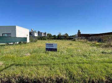Terreno · 652m² · Venta - Lote Comercial de 652 m² Sobre Boulevard. Funes Norte