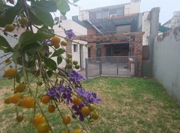 Casa de 8 ambientes, Rosario · Casa con Jardin en Echesortu. 3 Dorm., Cochera y Play Room