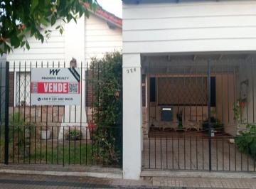 Casa de 5 ambientes, La Plata · Casa 3 Dorm., Muy Buena Ubicacion.