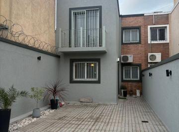Departamento de 4 ambientes, Villa Nueva · Excelente Duplex en Venta - Villa Nueva Entorno Club de Campo
