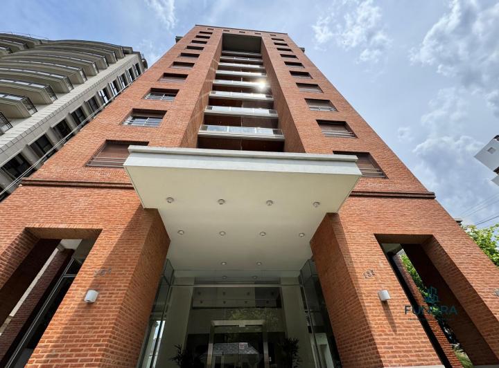 Departamento · 160m² · 4 Ambientes · 1 Cochera