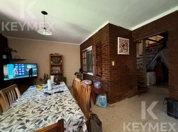 Casa · 180m² · 6 Ambientes · 1 Cochera · Duplex 3 Dorm. a La Venta Tolosa