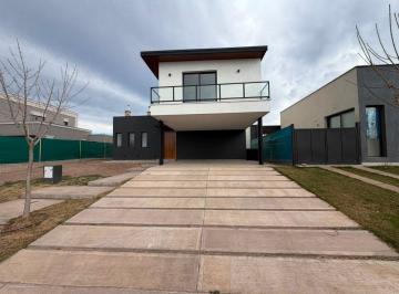 PROYECTA-DESARROLLOS INMOBILIARIOS
MAT 1838
VENDE
LUJAN DE CUYO
BºPRIVADO LA · Casa en Venta, Lujan de Cuyo