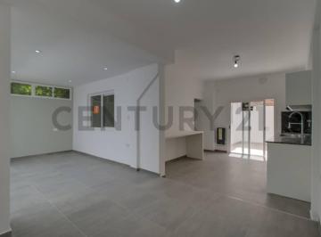PH · 53m² · 3 Ambientes · PH de un Dormitorio Mas Escritorio o Dos Dorm. en Venta en La Plata Zona Plaza Malvinas