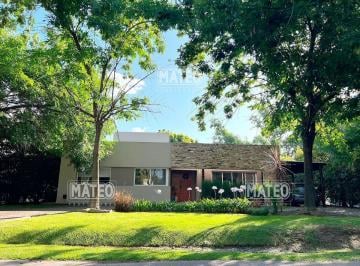 Casa de 5 ambientes, Moreno · Moderna y Funcional