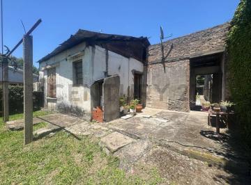 Casa · 50m² · 3 Ambientes · Venta de PH con Patio Al Fondo, Lomas de Zamora.