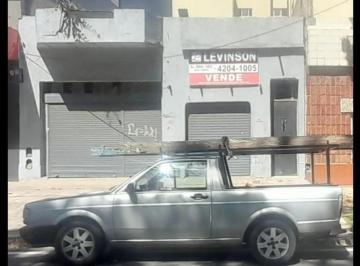 Local comercial · 120m² · 3 Ambientes · Local con Vivienda a Refaccionar