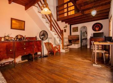 Casa · 161m² · 5 Ambientes · Venta | Casa 3 Dorm. con Patio y Terraza | Pje. Rosales 1314 - Lourdes, Rosario