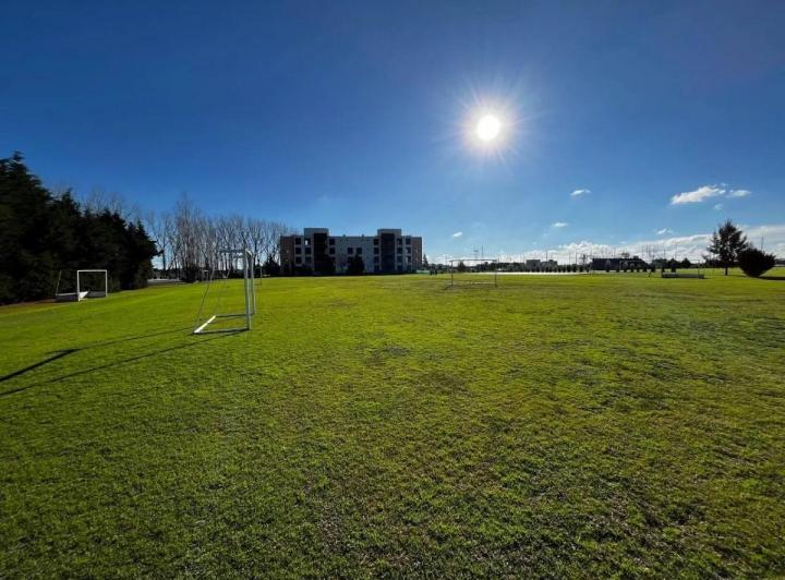 Terreno · 869m²