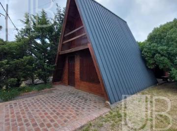 Casa · 502m² · 4 Dormitorios · Casa en Coronel Dorrego