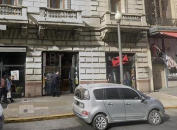 Local comercial · 130m² · Local en Alquiler en Cordoba y Florida