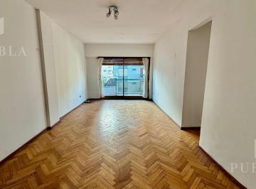 Departamento · 81m² · 4 Ambientes · 1 Cochera · Departamento de 4 Ambientes Al Frente con Balcon y Espacio Guardacoche - Semipiso - Caballito.