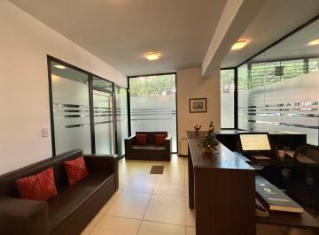 Oficina comercial de 8 ambientes, Ciudad de Mendoza · Oficina en Venta | Calle Mitre, Mendoza | 190 m² + 2 Cocheras · Usd 230.000