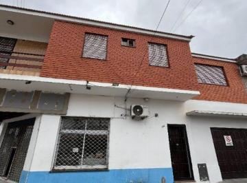 Casa de 4 ambientes, Quilmes · Chalet en Planta Alta 4 Ambientes en Quilmes Oeste