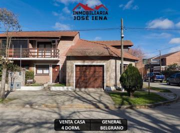 Casa de 6 ambientes, General Belgrano · Casa 4 Dorm. - Calle Arenales y Guayaquil Genin – General Belgrano. Frente a Plaza Alem