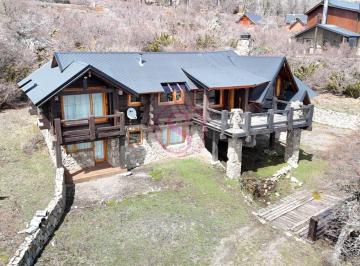 Casa · 220m² · 6 Ambientes · 1 Cochera · Casa en Venta en Las Pendientes, San Martin de Los Andes, Patagonia