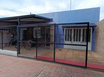 Casa · 75m² · 4 Ambientes · 1 Cochera · Casa en Venta en Rafaela con Todos Los Servicios