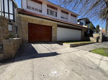 Garage · 18m² · Cochera en Excelente Ubicacion de Calle Alem.