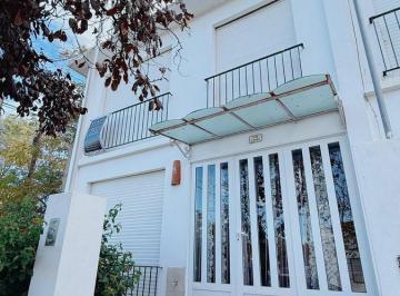 Departamento · 80m² · 5 Ambientes · 1 Cochera · Departamento en Monte Hermoso