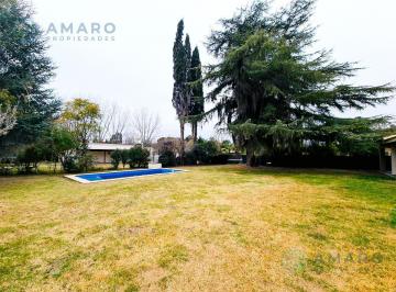 Casa · 160m² · 4 Ambientes · 2 Cocheras · · Venta · Casa · 3 Dorm. · Parque · Piscina · Galería · Garita 12 · Funes