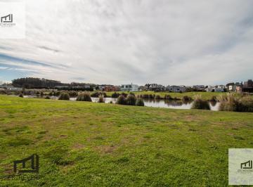 Casa · 360m² · 6 Ambientes · 2 Cocheras · Casa en Rumencó Joven