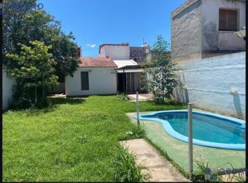 Casa · 250m² · 4 Ambientes · 2 Cocheras · Casa en Monte Cristo