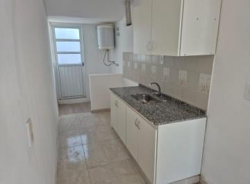 Casa · 50m² · 3 Ambientes · 1 Cochera · Casa en Alquiler Semi Nueva en Villa Don Enrique
