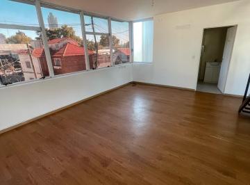 Oficina comercial · 185m² · 2 Ambientes · 1 Cochera · Oficina - Olivos - Vias/maipu