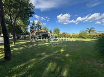 Terreno · 825m² · Lote en Venta en La Cesarina