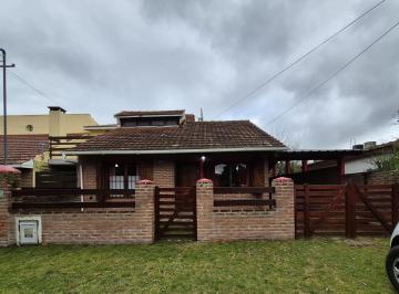 Casa · 100m² · 5 Ambientes · 1 Cochera · Venta Casa Amoblada en Santa Clara Lote de 300 m²