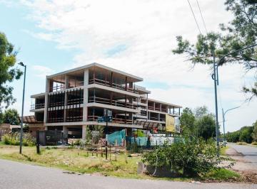 Local comercial de 2 ambientes, Funes · Local Comercial Superficie 232 m²