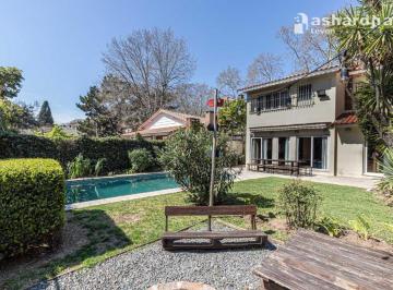 Casa · 295m² · 5 Ambientes · 2 Cocheras · Casas - Chalet - San Isidro - Medio, Gran Bs. As. Norte