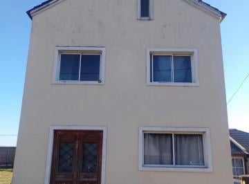 Casa · 144m² · 5 Ambientes · 2 Cocheras · Casa - Canning (Ezeiza)