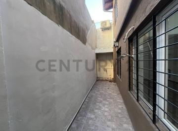 PH · 78m² · 4 Ambientes · Excelente PH en Venta 4 Ambientes, Ubicado en Villa Real Tipo Casa, 2 Plantas. (Contra Frente)