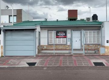 Casa de 9 ambientes, Maipú · Casa en Venta con Excelente Ubicacion en Maipu