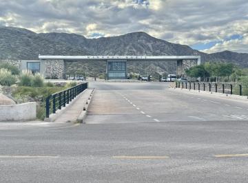 Terreno · 547m² · Terreno en Venta en Barrio Privado Mendoza Norte, 547 m², Orientación Norte - Sur y Financiación