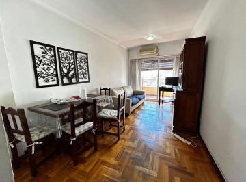 Departamento de 3 ambientes, Balvanera · Al Frente 3 Amb, con Balcon, Lavadero, Orientacion Norte, Muy Luminoso