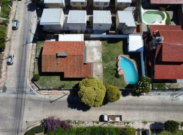 Casa de 7 ambientes, Villa Carlos Paz · Venta: Casa - 3 Dorm. - Pileta, Quincho, Patio - Malvinas - Carlos Paz